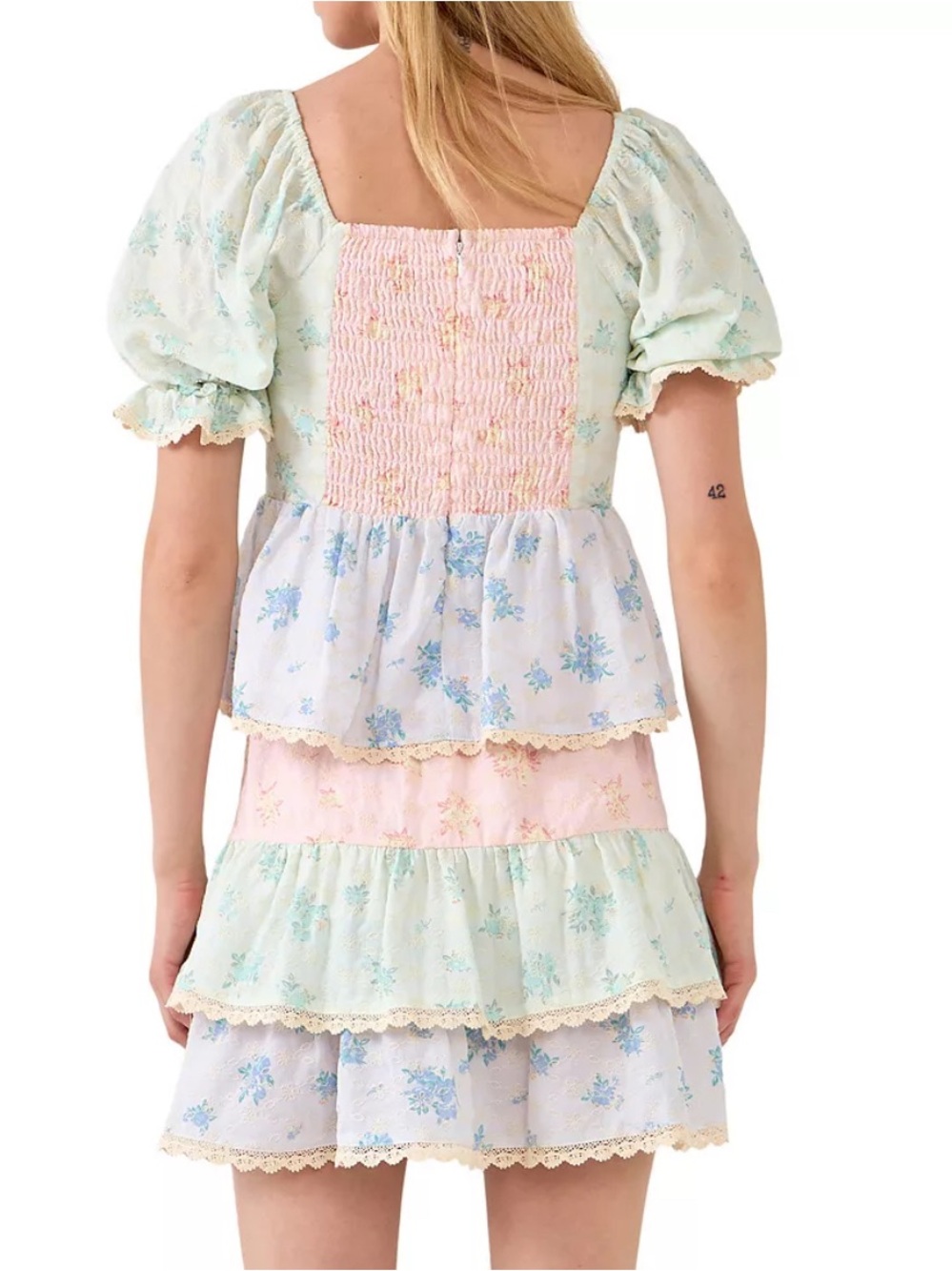Free the Roses Color Block Eyelet Peplum Top - Picture 3 of 4